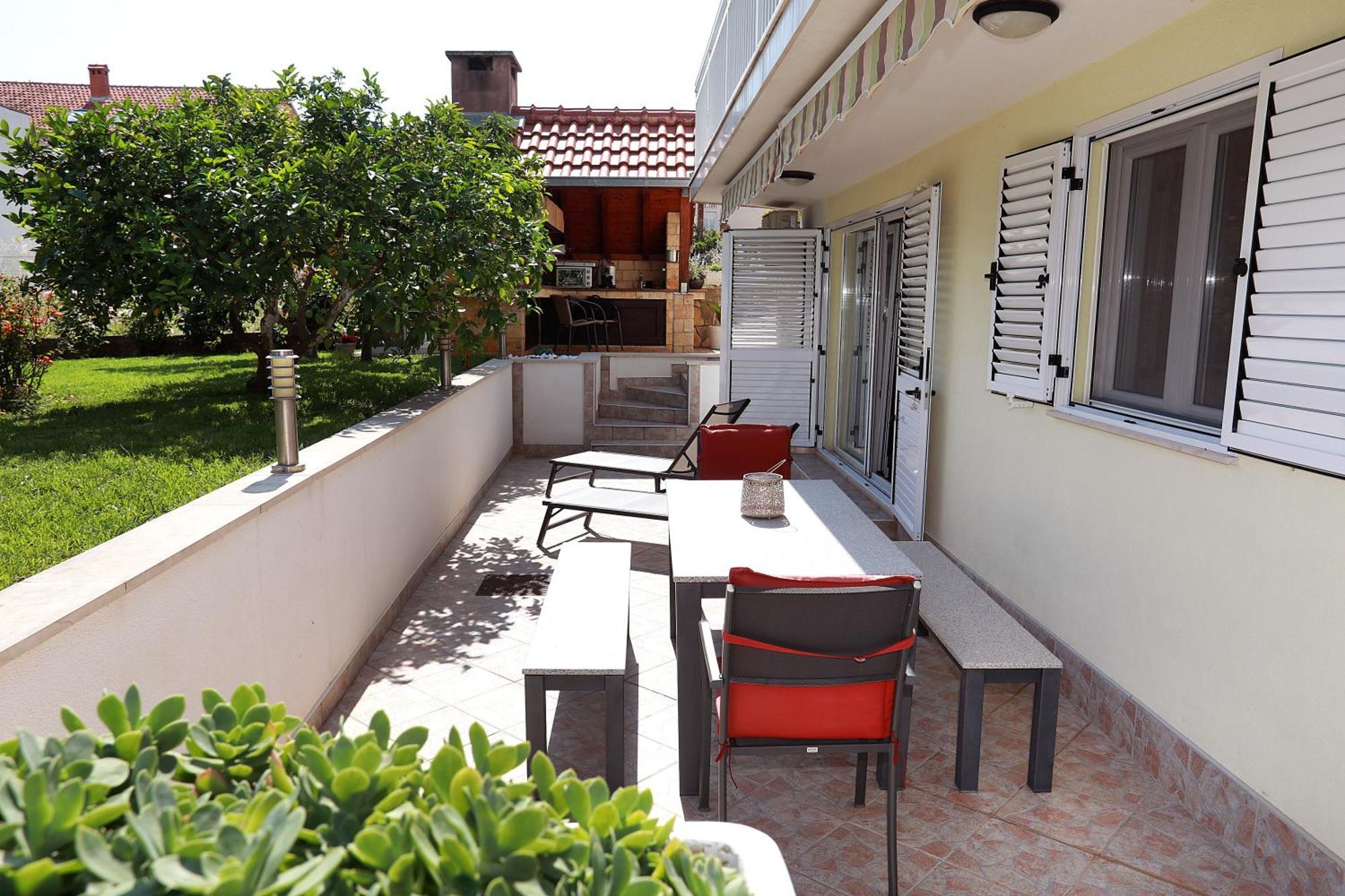 Nevistic Apartmani Trogir Exteriör bild